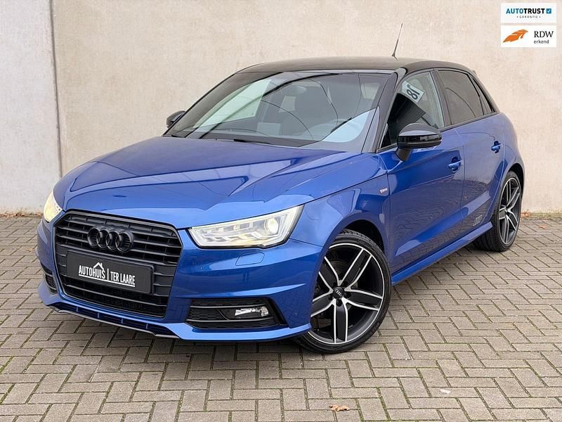 Blauw Gebruikt 2018 Audi A1 S-Line Hatchback | € 16.850 (Duur) - Afbeelding 1/4