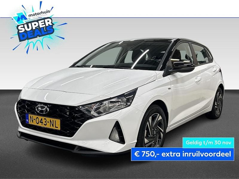 Wit Gebruikt 2021 Hyundai i20 Comfort Hatchback | € 17.745 (Eerlijke prijs) - Afbeelding 1/4