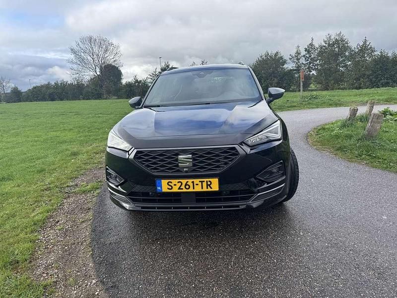 Zwart Gebruikt 2021 Seat Tarraco FR SUV | € 27.950 (Goede deal) - Afbeelding 1/4