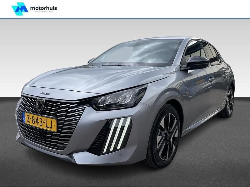 Grijs Gebruikt 2024 Peugeot 208 Allure Hatchback | € 19.740 (Eerlijke prijs) - Afbeelding 1/4