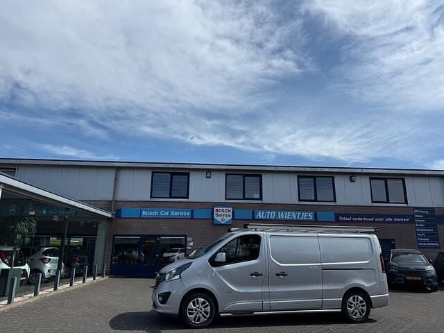 Grijs Gebruikt 2017 Opel Vivaro Sport Van | € 7.950 (Super prijs) - Afbeelding 1/4