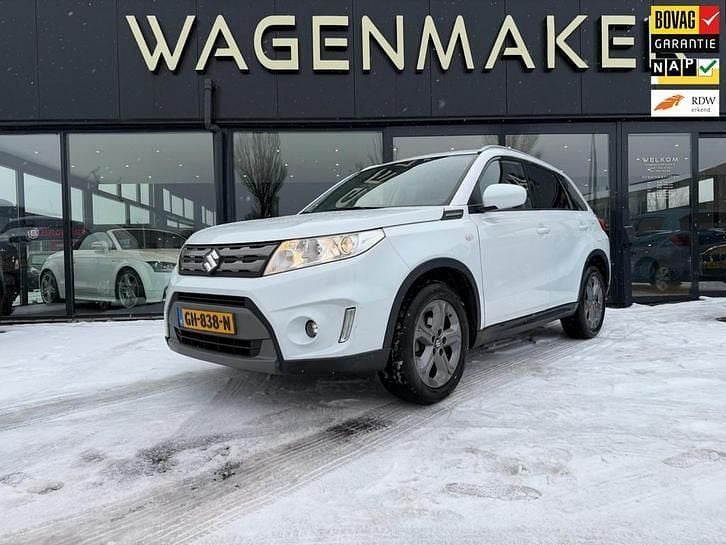 Wit Occasion 2015 Suzuki Vitara Exclusive SUV | € 11.450 (Super prijs) - Afbeelding 1/4