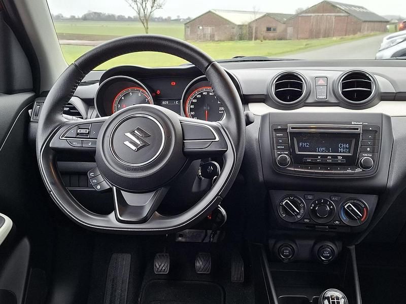 Occasion Suzuki Swift Comfort 90 PK (66 kW) 2019 Rood Hatchback