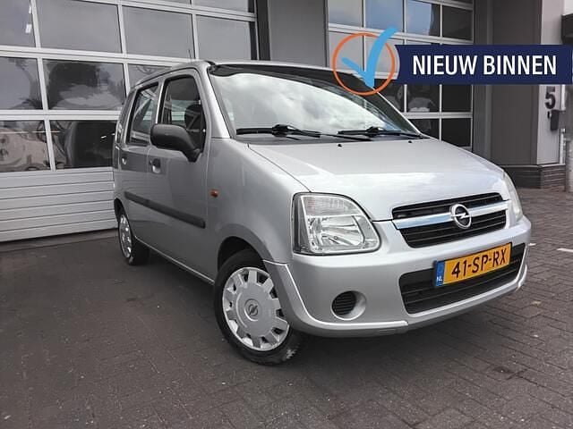 Grijs Gebruikt 2006 Opel Agila Essentia Hatchback | € 1.750 (Iets duurder) - Afbeelding 1/4