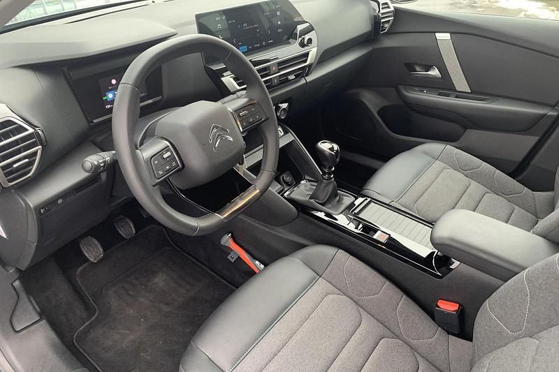 Occasion Citroën C4 Feel 101 PK (74 kW) 2023 Grijs SUV