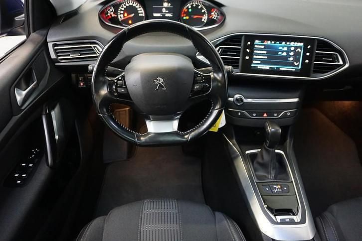 Occasion Peugeot 308 SW Premium 131 PK (96 kW) 2018 Blauw Stationwagen