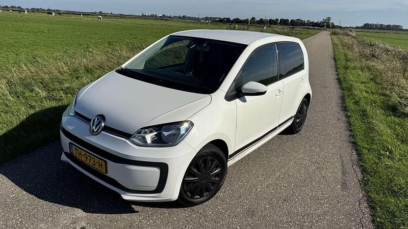 Wit Occasion 2018 VW up! move up! Hatchback | € 6.400 (Eerlijke prijs) - Afbeelding 1/4