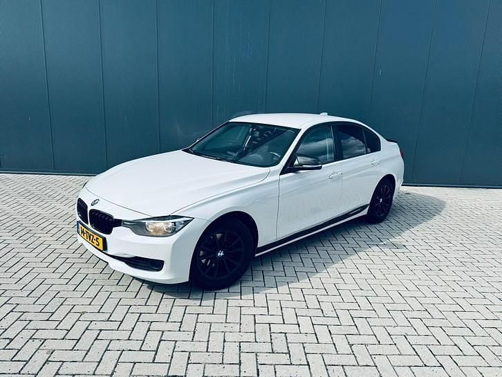 Gebruikt 2012 BMW 320 M Sport | € 12.999 (Eerlijke prijs) - Afbeelding 1/4