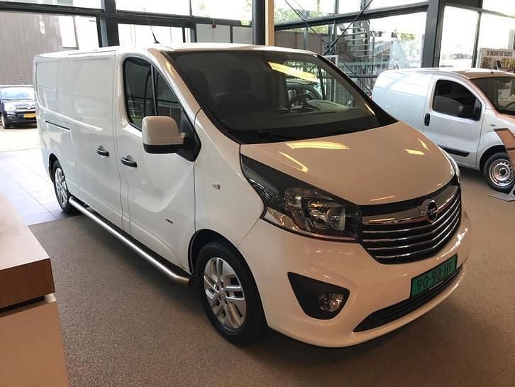 Occasion 2016 Opel Vivaro MPV | € 3.750 (Super prijs) - Afbeelding 1/4