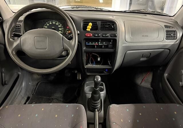 Geel Gebruikt 2002 Suzuki Alto GL Hatchback | € 695 (Goede deal) - Afbeelding 1/4