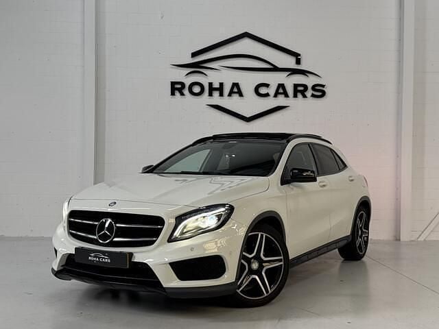 Wit Gebruikt 2015 Mercedes GLA250 Prestige SUV | € 18.745 (Eerlijke prijs) - Afbeelding 1/4