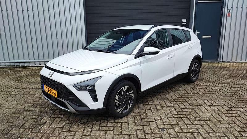 Wit Occasion 2021 Hyundai Bayon SUV | € 14.000 - Afbeelding 1/4