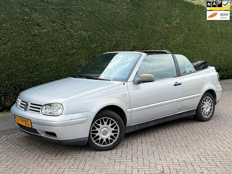Grijs Gebruikt 2000 VW Golf Cabriolet Highline Cabriolet | € 1.000 (Goede deal) - Afbeelding 1/4