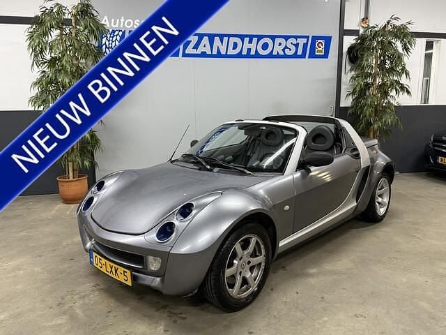 Grijs Gebruikt 2004 Smart Roadster Cabriolet | € 2.995 (Super prijs) - Afbeelding 1/4