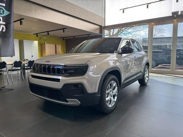 Beige Nieuw 2025 Jeep Avenger Altitude SUV | € 29.800 (Super prijs) - Afbeelding 1/4