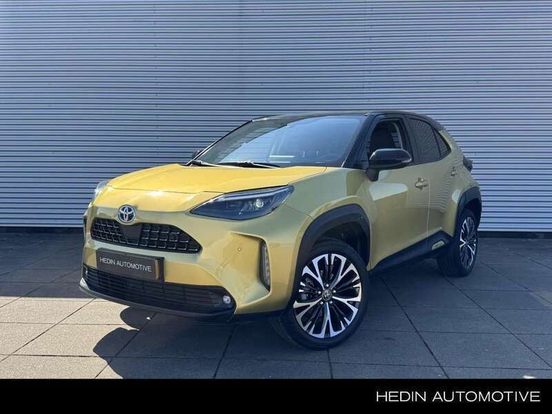 Geel Gebruikt 2022 Toyota Yaris Cross Executive SUV | € 28.445 (Eerlijke prijs) - Afbeelding 1/3