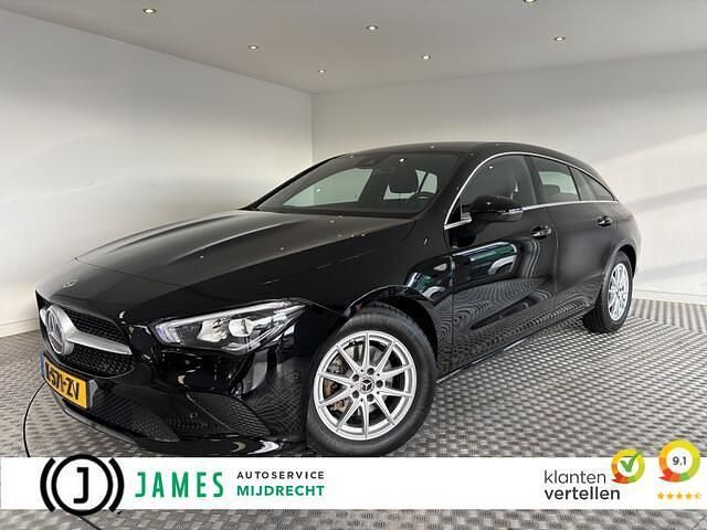 Zwart Gebruikt 2021 Mercedes CLA180 Shooting Brake Business Stationwagen | € 24.945 (Super prijs) - Afbeelding 1/4
