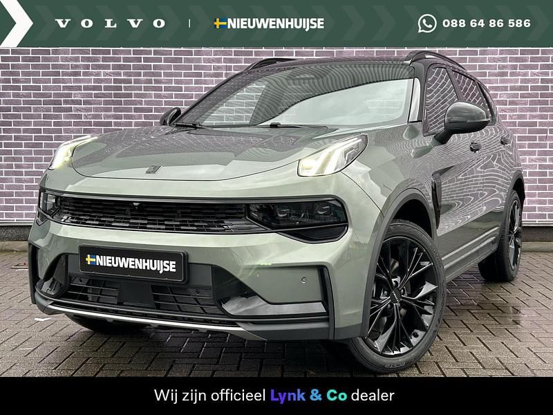 Groen Gebruikt 2025 Lynk & Co 01 SUV | € 43.899 - Afbeelding 1/4