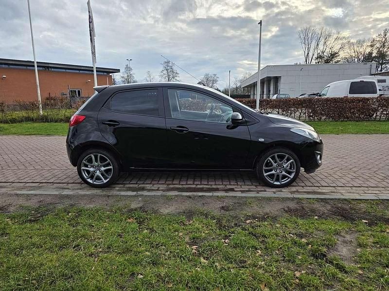 Occasion Mazda 2 84 PK (61 kW) 2012 Zwart Sedan