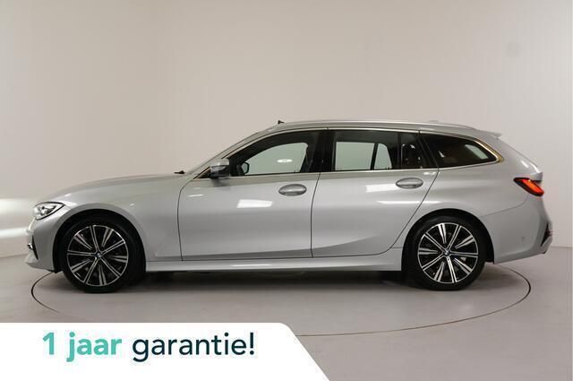 Grijs Gebruikt 2019 BMW 320 Executive Stationwagen | € 22.950 (Iets duurder) - Afbeelding 1/4