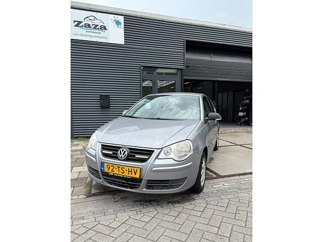 Grijs Gebruikt 2007 VW Polo Hatchback | € 995 (Super prijs) - Afbeelding 1/4