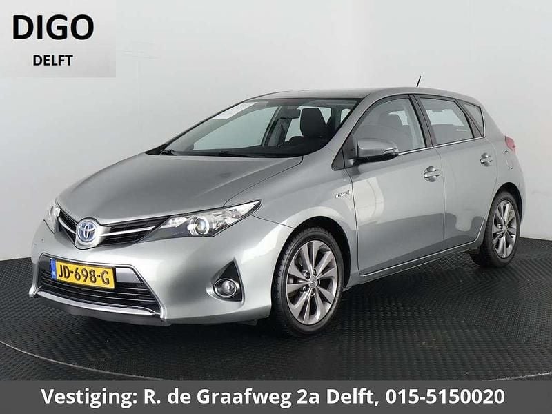Grijs Occasion 2013 Toyota Auris Hybrid Hatchback | € 9.999 (Eerlijke prijs) - Afbeelding 1/3