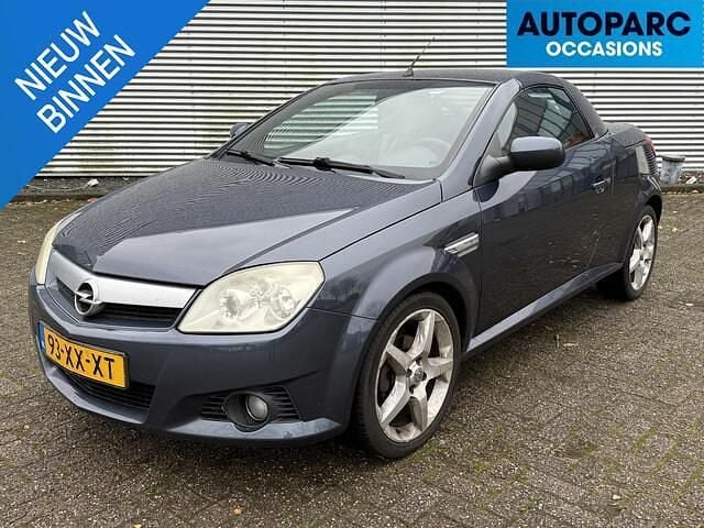 Grijs Gebruikt 2007 Opel Tigra Cabriolet | € 1.299 (Goede deal) - Afbeelding 1/4