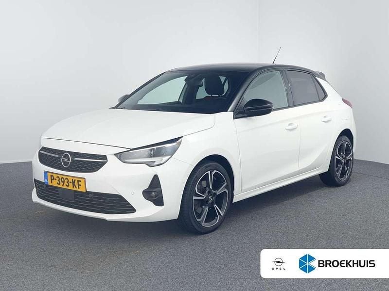 Wit Gebruikt 2022 Opel Corsa GS Line Hatchback | € 17.400 (Eerlijke prijs) - Afbeelding 1/4