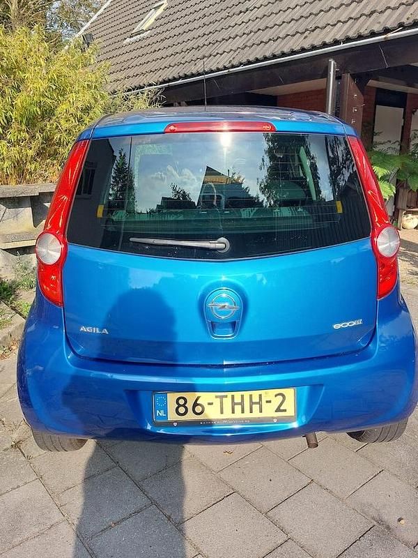 Occasion Opel Agila Edition 68 PK (50 kW) 2012 Blauw Hatchback
