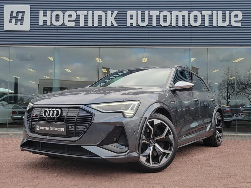 Grijs, metallic lak Gebruikt 2021 Audi e-tron S-Line SUV | € 32.940 - Afbeelding 1/4