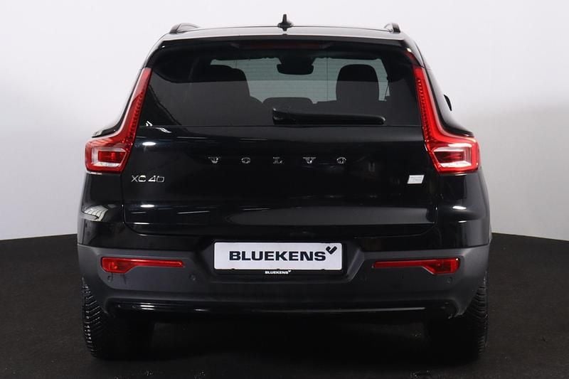Nieuw Volvo XC40 Plus 300 kW (408 PK) 2025 Zwart SUV
