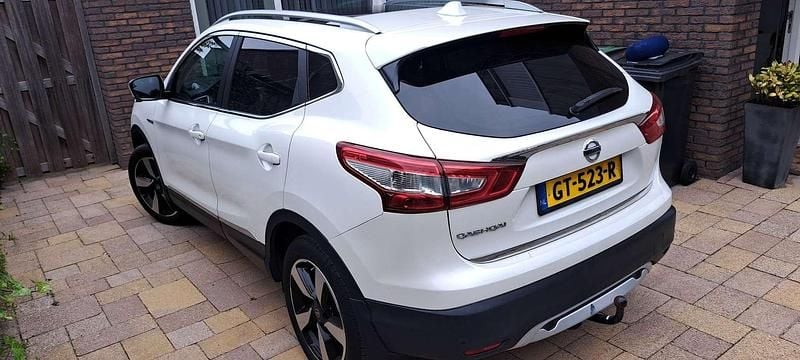 Wit Gebruikt 2015 Nissan Qashqai SUV | € 11.500 (Eerlijke prijs) - Afbeelding 1/4