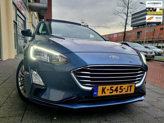 Blauw, metallic lak Gebruikt 2021 Ford Focus Business Edition Stationwagen | € 16.950 (Eerlijke prijs) - Afbeelding 1/4