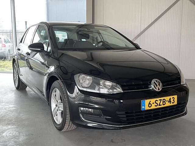 Occasion VW Golf VII Highline 105 PK (77 kW) 2014 Zwart Hatchback