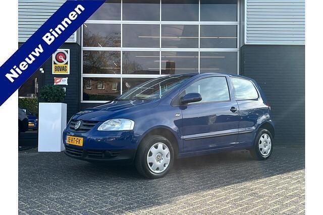 Blauw Gebruikt 2005 VW Fox Trendline Hatchback | € 2.495 (Duur) - Afbeelding 1/4