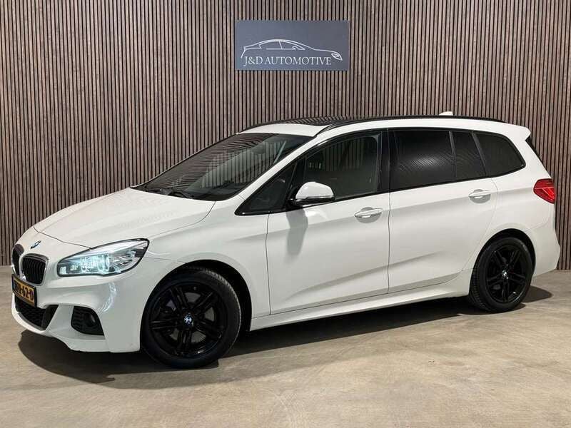 Wit, metallic lak Gebruikt 2015 BMW 220 Gran Tourer Sport Line MPV | € 15.900 - Afbeelding 1/4