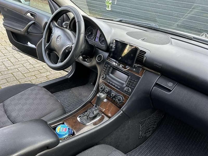 Occasion Mercedes C180 Classic 143 PK (105 kW) 2005 Grijs Stationwagen