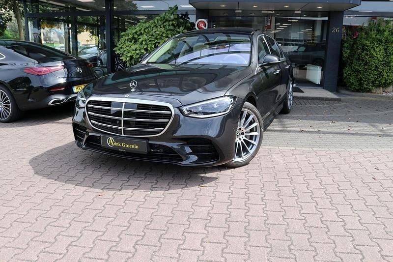 Grijs Gebruikt 2022 Mercedes S580 AMG line Sedan | € 111.500 (Eerlijke prijs) - Afbeelding 1/4