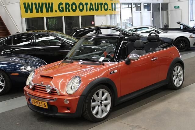 Oranje, metallic lak Gebruikt 2005 Mini Cooper S Cabriolet Cabriolet | € 3.944 (Super prijs) - Afbeelding 1/4