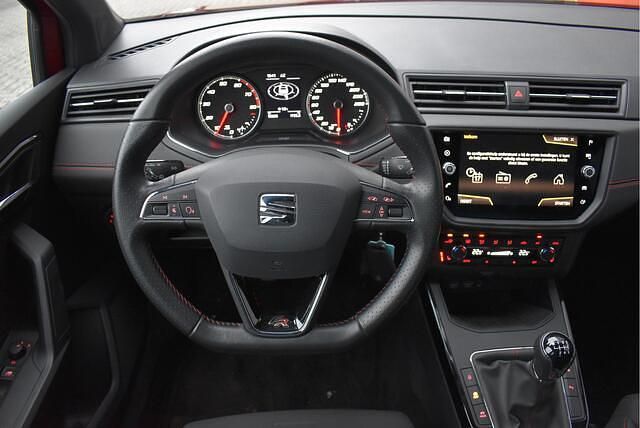 Occasion Seat Arona Business 150 PK (110 kW) 2018 Rood SUV