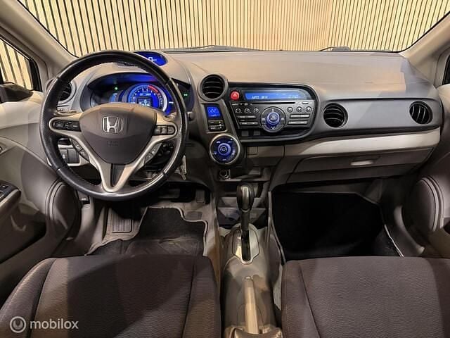 Zwart (metallic) Occasion 2009 Honda Insight Elegance Hatchback | € 5.440 (Eerlijke prijs) - Afbeelding 1/4