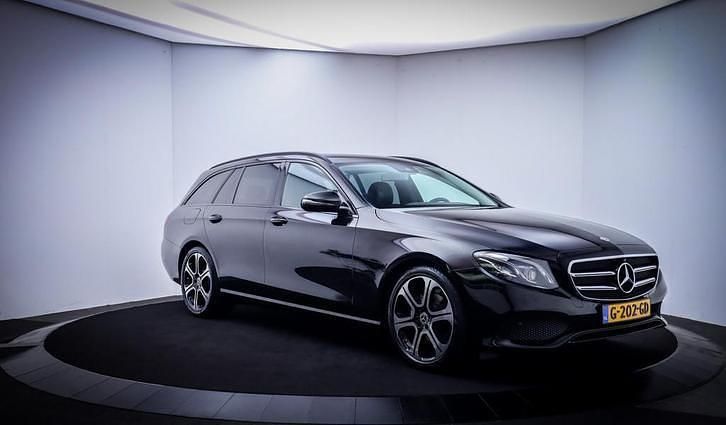 Occasion Mercedes E200 Avantgarde 184 PK (135 kW) 2018 Zwart Stationwagen