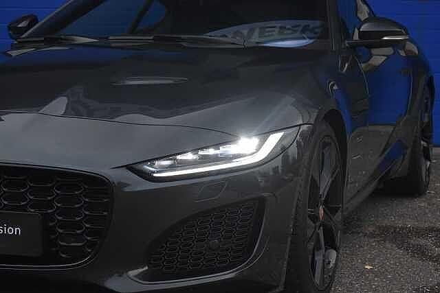 Occasion Jaguar F-Type R-Dynamic 300 PK (220 kW) 2022 Grijs Coupé