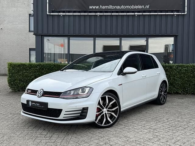 Wit Occasion 2016 VW Golf VII GTI Hatchback | € 19.950 (Goede deal) - Afbeelding 1/4