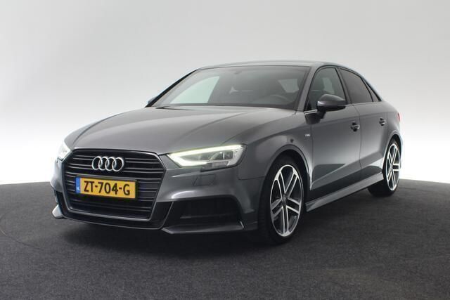 Grijs Gebruikt 2019 Audi A3 S-Line Sedan | € 19.995 (Eerlijke prijs) - Afbeelding 1/4