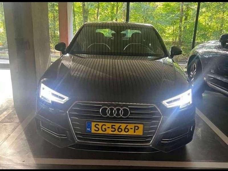 Gebruikt 2018 Audi A4 Black Edition Sedan | € 18.000 (Goede deal) - Afbeelding 1/4