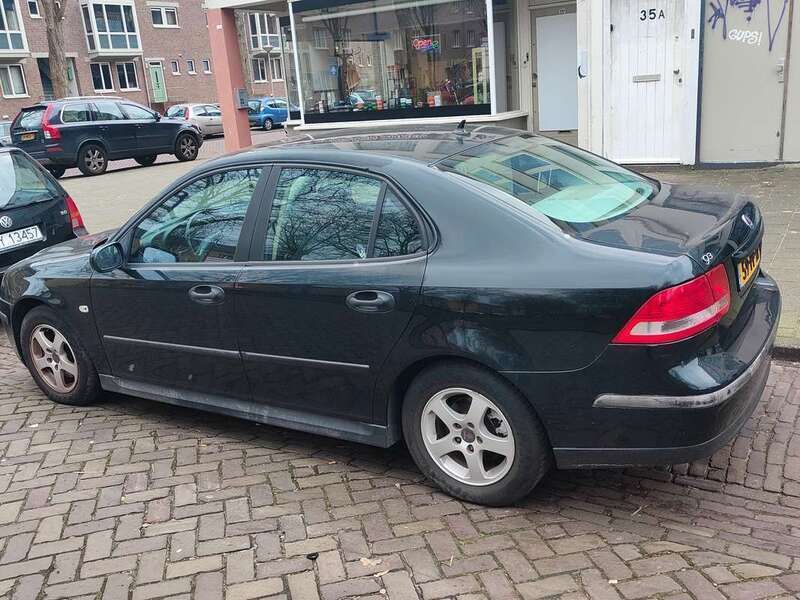 Zwart Gebruikt 2004 Saab 9-3 Linear Sedan | € 3.500 (Eerlijke prijs) - Afbeelding 1/2