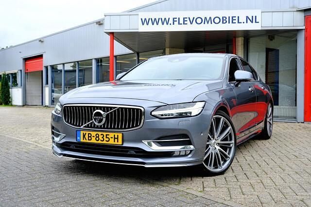 Grijs Gebruikt 2016 Volvo S90 Inscription Sedan | € 22.450 (Eerlijke prijs) - Afbeelding 1/4