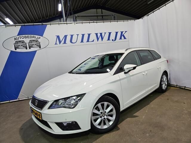 Wit Gebruikt 2018 Seat Leon ST Business Stationwagen | € 15.950 (Eerlijke prijs) - Afbeelding 1/4