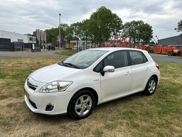 Occasion Toyota Auris Business Edition 99 PK (72 kW) 2012 Wit Hatchback